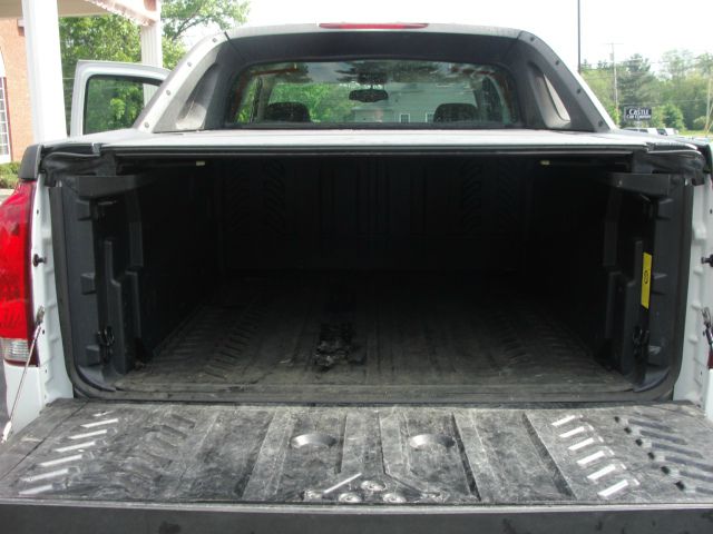 Chevrolet Avalanche 2005 photo 13