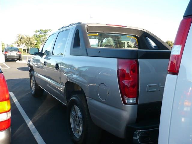 Chevrolet Avalanche 2005 photo 4