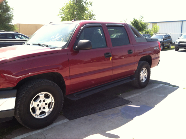 Chevrolet Avalanche 2005 photo 2