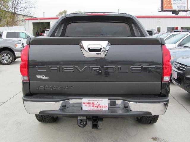 Chevrolet Avalanche 2005 photo 4