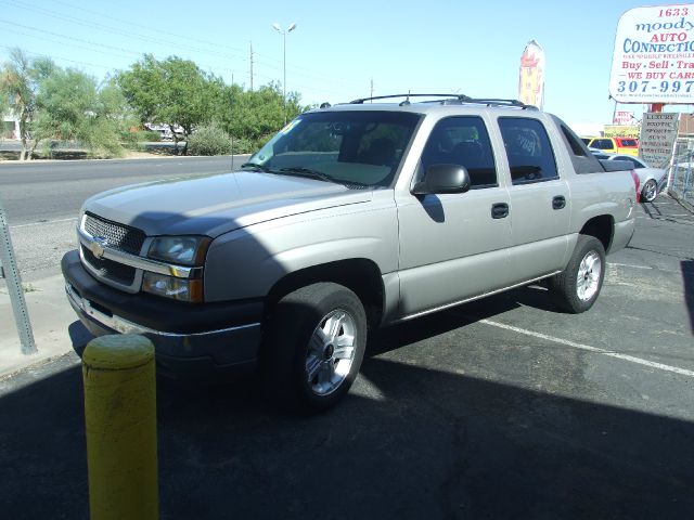 Chevrolet Avalanche C350 4dr Sdn 3.5L Sport RWD Sedan Pickup Truck