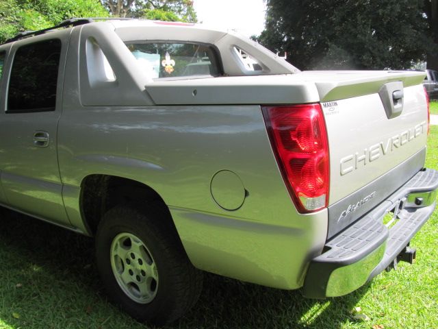 Chevrolet Avalanche 2005 photo 2