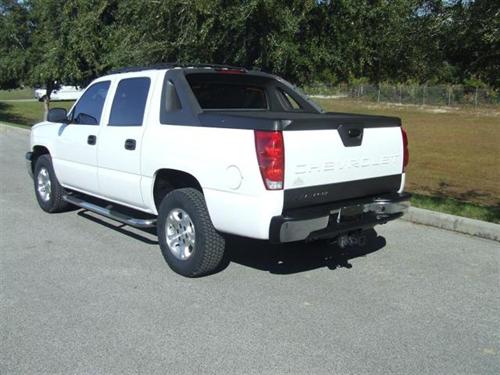 Chevrolet Avalanche 2005 photo 2