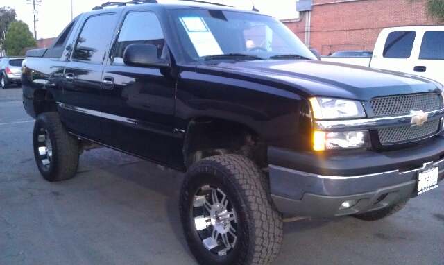 Chevrolet Avalanche 2005 photo 3