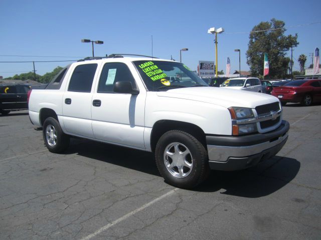 Chevrolet Avalanche C350 4dr Sdn 3.5L Sport RWD Sedan Pickup Truck