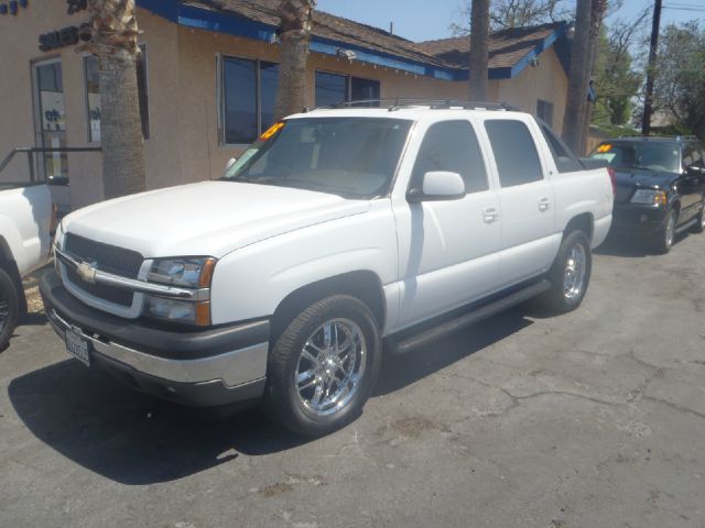 Chevrolet Avalanche 2005 photo 2