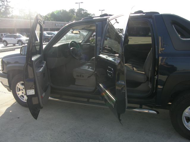 Chevrolet Avalanche 2005 photo 8