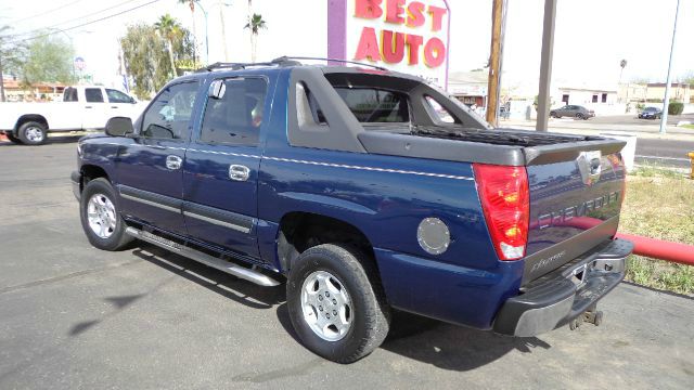 Chevrolet Avalanche C350 4dr Sdn 3.5L Sport RWD Sedan Pickup Truck