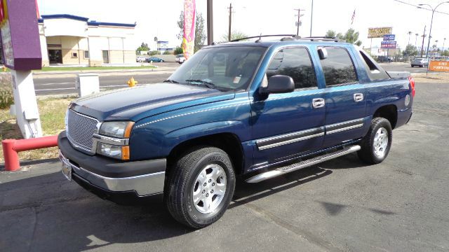 Chevrolet Avalanche 2005 photo 2