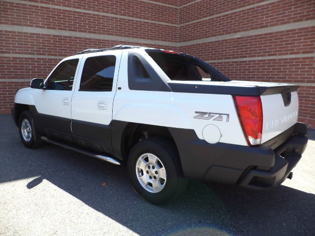 Chevrolet Avalanche C350 4dr Sdn 3.5L Sport RWD Sedan Pickup Truck