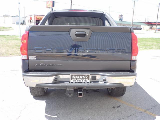 Chevrolet Avalanche 2005 photo 4