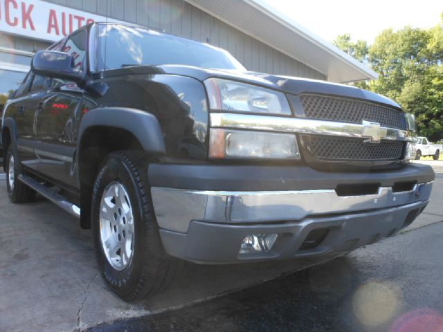 Chevrolet Avalanche C350 4dr Sdn 3.5L Sport RWD Sedan Pickup Truck