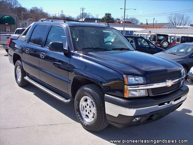 Chevrolet Avalanche C350 4dr Sdn 3.5L Sport RWD Sedan Pickup