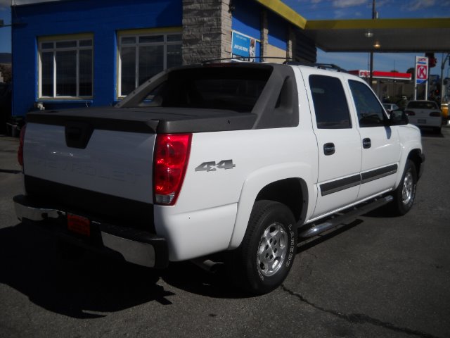 Chevrolet Avalanche 2006 photo 2