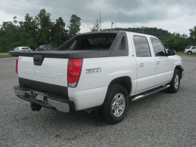 Chevrolet Avalanche 2006 photo 2