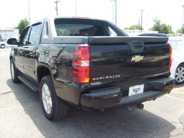 Chevrolet Avalanche 2007 photo 2