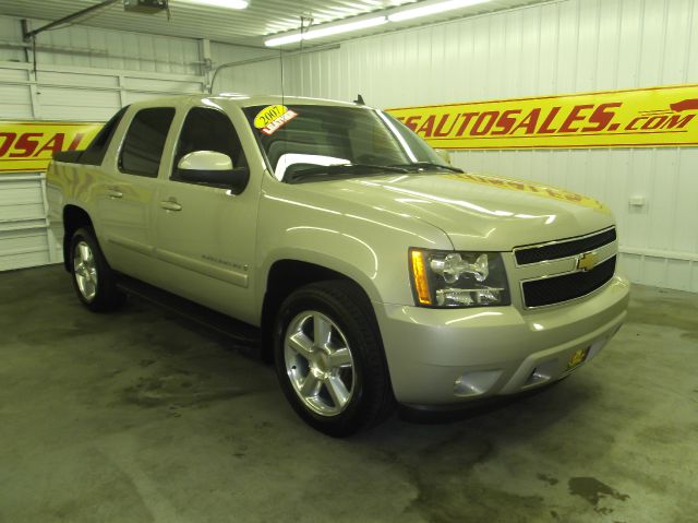 Chevrolet Avalanche 2007 photo 2