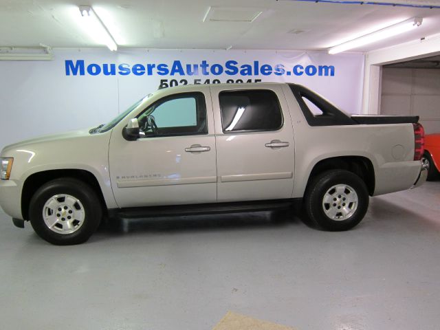 Chevrolet Avalanche 2007 photo 2