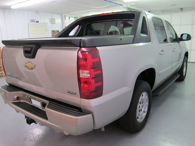 Chevrolet Avalanche 2007 photo 3