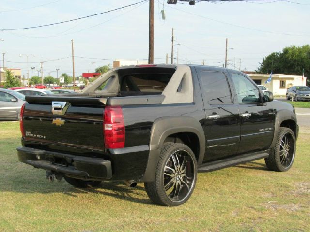 Chevrolet Avalanche Unknown Pickup Truck