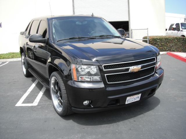 Chevrolet Avalanche 2007 photo 2