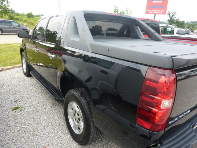 Chevrolet Avalanche 2500 Utility Pickup Truck