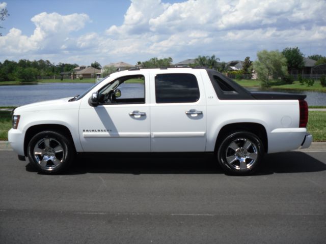 Chevrolet Avalanche 2007 photo 12