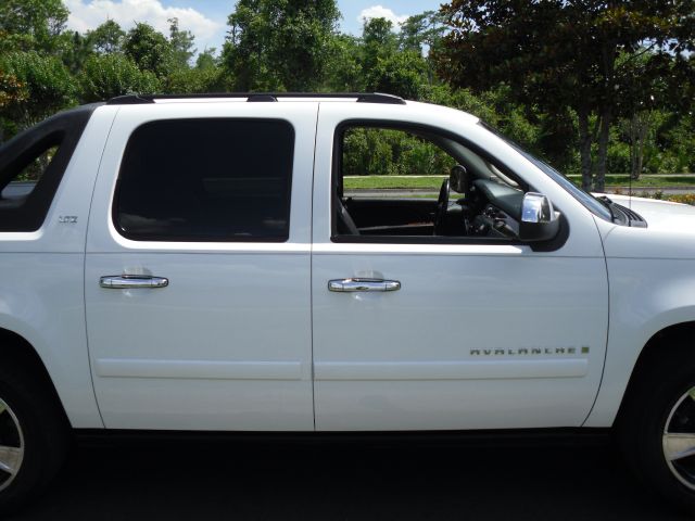 Chevrolet Avalanche 2007 photo 24