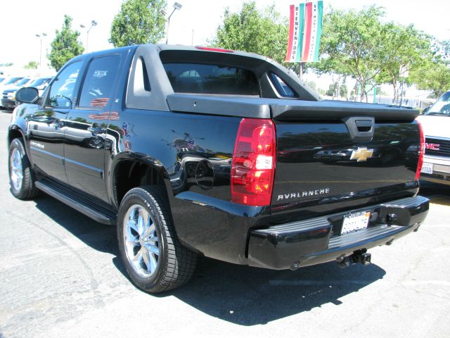 Chevrolet Avalanche 2007 photo 3