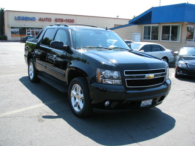 Chevrolet Avalanche Slt-2 4X4 Pickup Truck