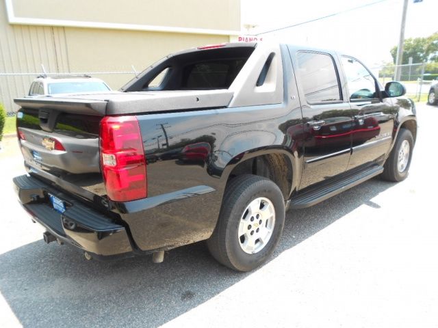 Chevrolet Avalanche 2007 photo 3