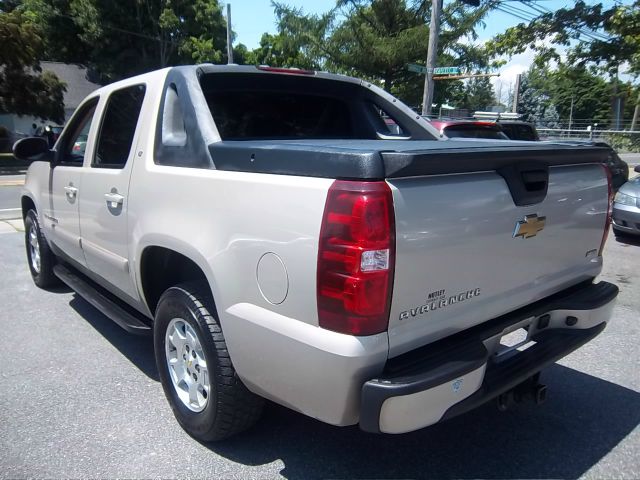 Chevrolet Avalanche 2007 photo 4