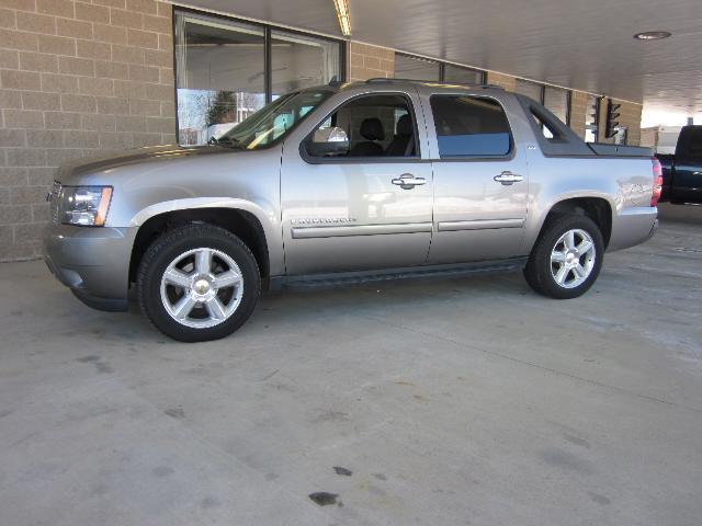 Chevrolet Avalanche 2008 photo 2