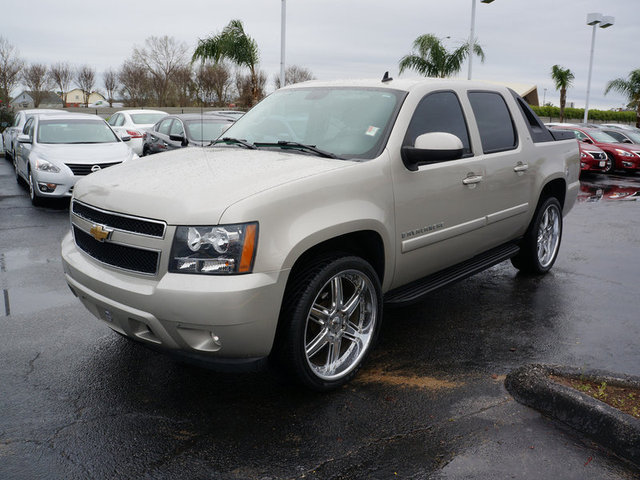 Chevrolet Avalanche 2008 photo 1