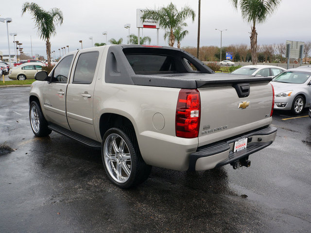 Chevrolet Avalanche 2008 photo 5