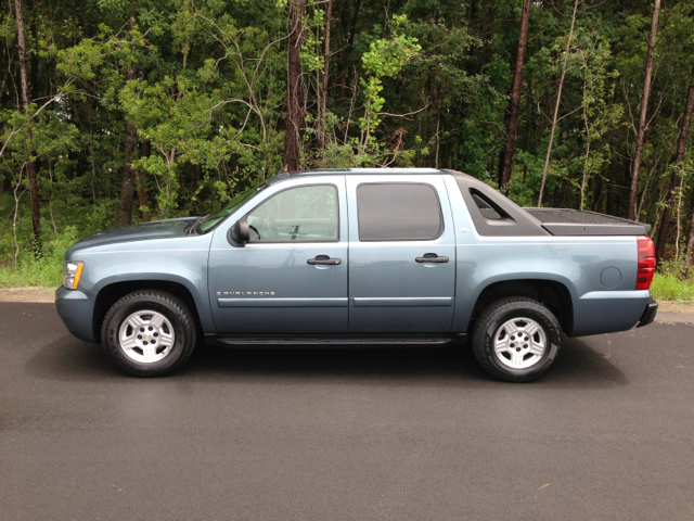 Chevrolet Avalanche 2008 photo 2