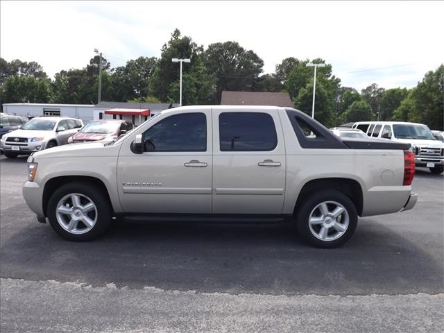 Chevrolet Avalanche 2008 photo 19