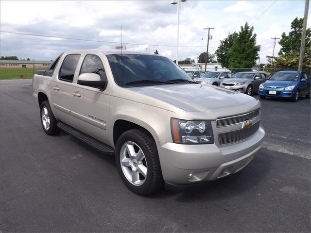 Chevrolet Avalanche 2008 photo 2