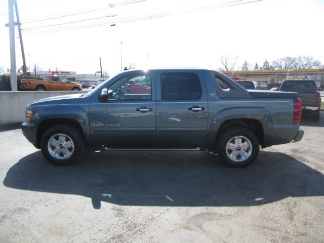 Chevrolet Avalanche 2008 photo 4