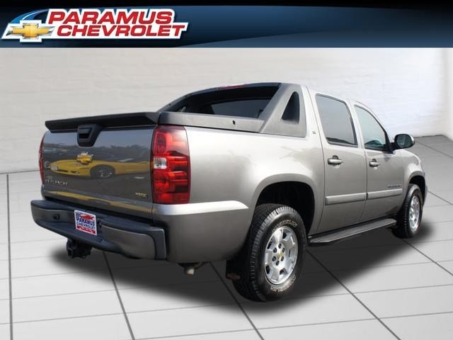 Chevrolet Avalanche 2008 photo 2