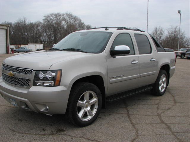 Chevrolet Avalanche 2008 photo 2