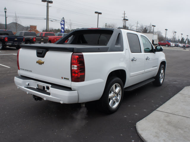 Chevrolet Avalanche Lariat Super Duty Unspecified