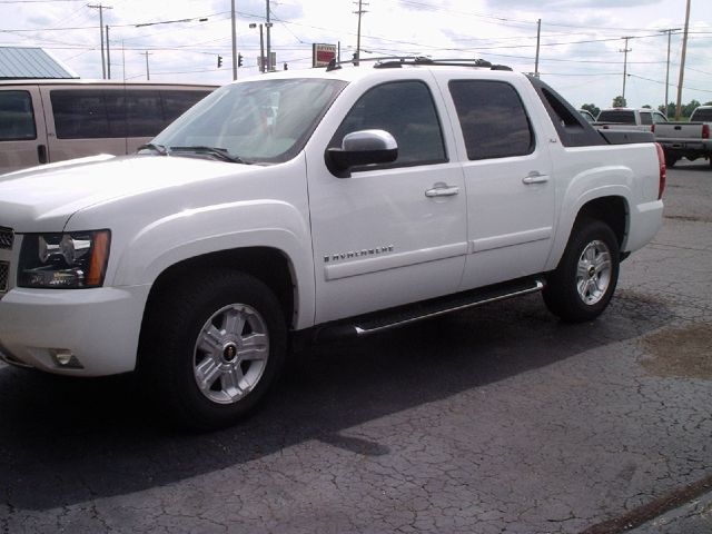 Chevrolet Avalanche 2008 photo 4