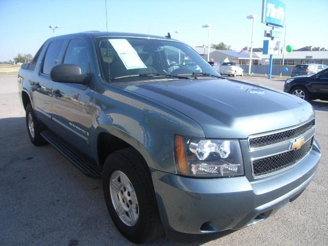 Chevrolet Avalanche 2008 photo 3