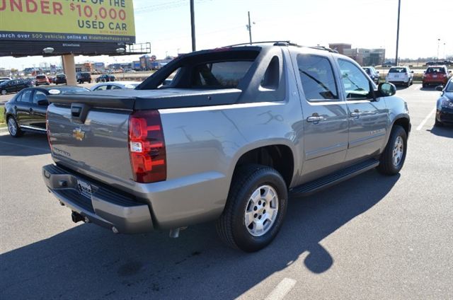 Chevrolet Avalanche 2008 photo 1