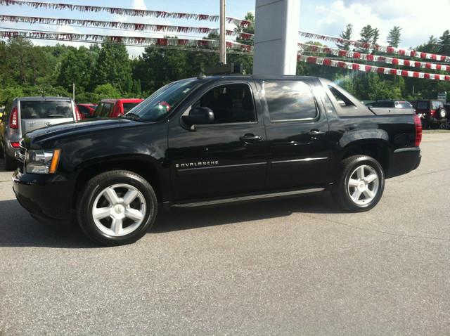 Chevrolet Avalanche 2008 photo 1