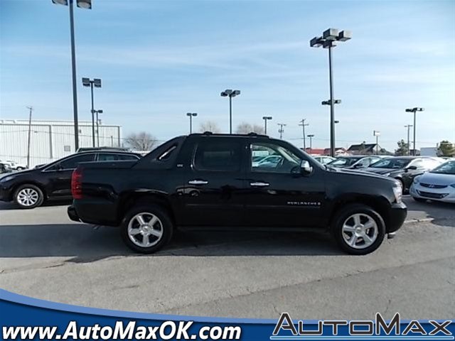 Chevrolet Avalanche 2008 photo 2