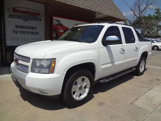 Chevrolet Avalanche 2008 photo 3