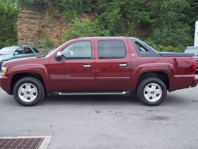 Chevrolet Avalanche 2008 photo 2