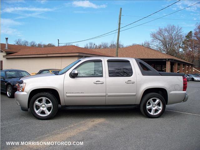 Chevrolet Avalanche 2008 photo 2